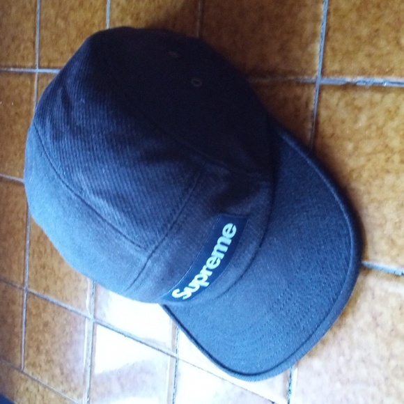 Supreme Hat - Picture 3 of 8